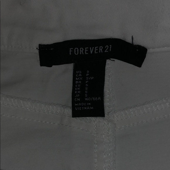 WORN ONCE WHITE SKIRT - Picture 3 of 3